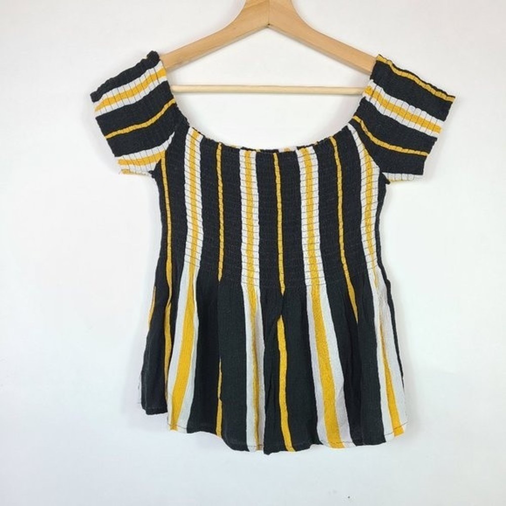 🌵 Kendall & Kylie Black & Orange Striped Flowy Off-the-Shoulder Top